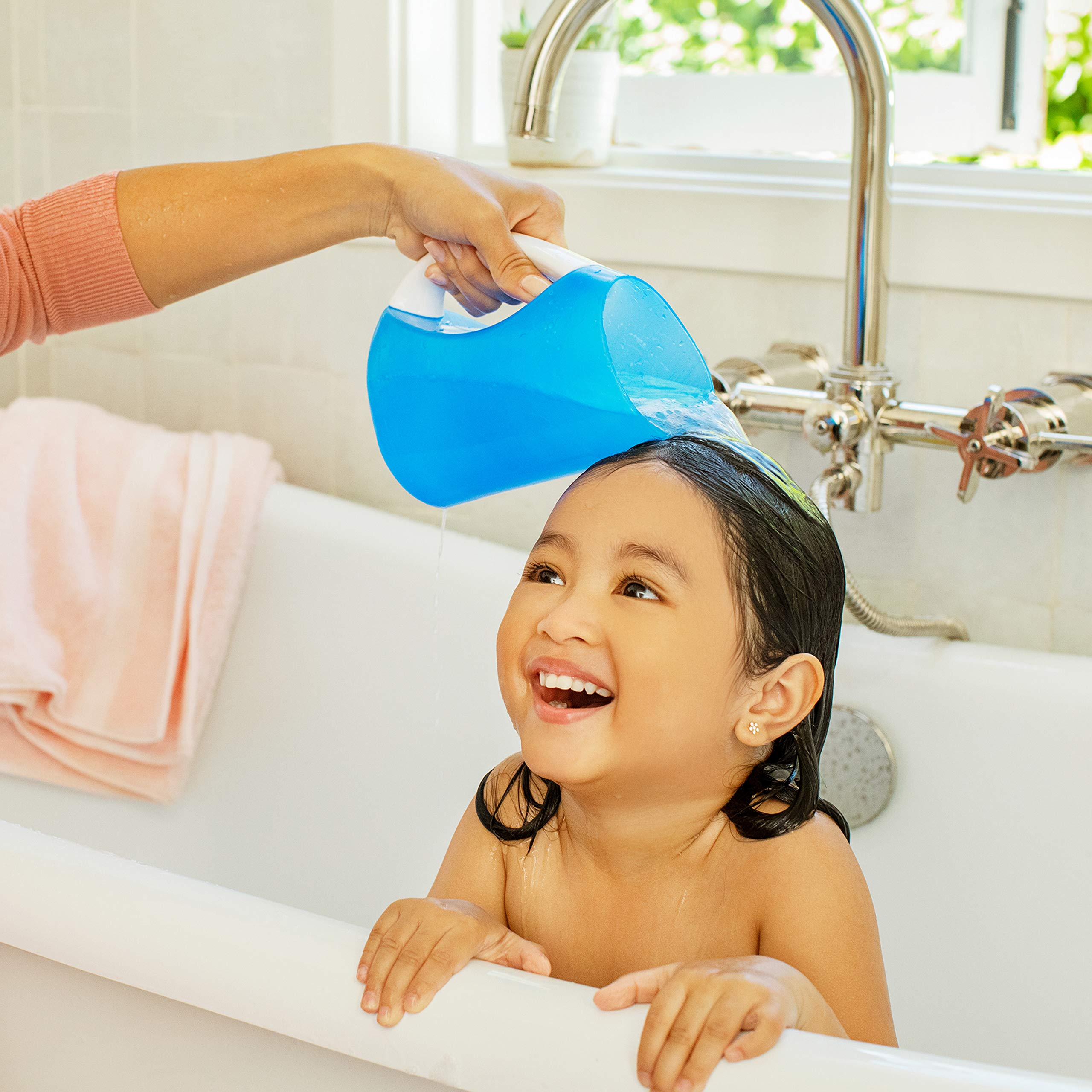 Munchkin® Duck™ Inflatable Baby Bathtub with White Hot® Heat Alert & Rinse™ Shampoo Bath Rinser, Blue