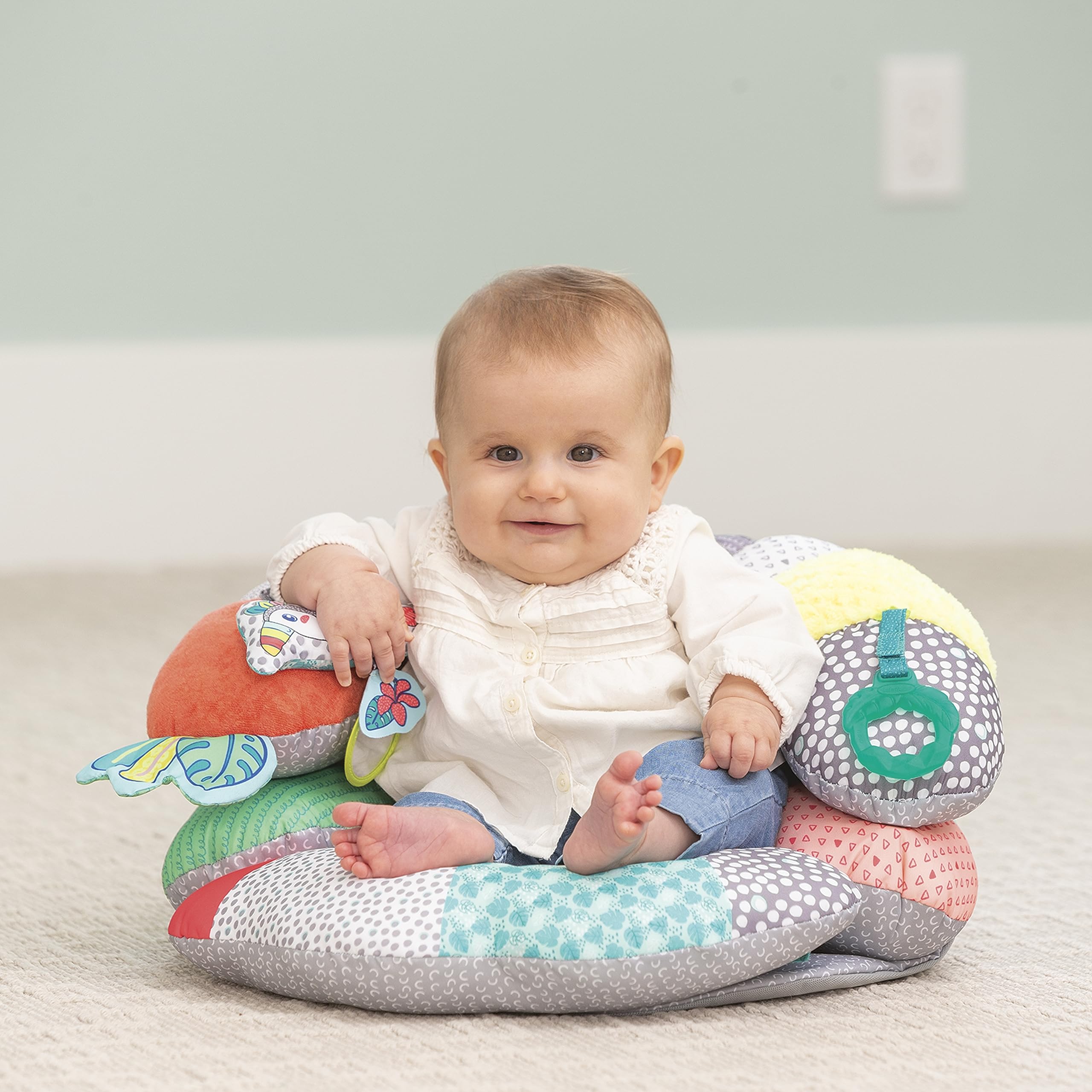 Infantino 2-in-1 Tummy Time & Seated Support - for Newborns and Older Babies, with Detachable Support Pillow and Toys, for Development of Strong Head and Neck Muscles
