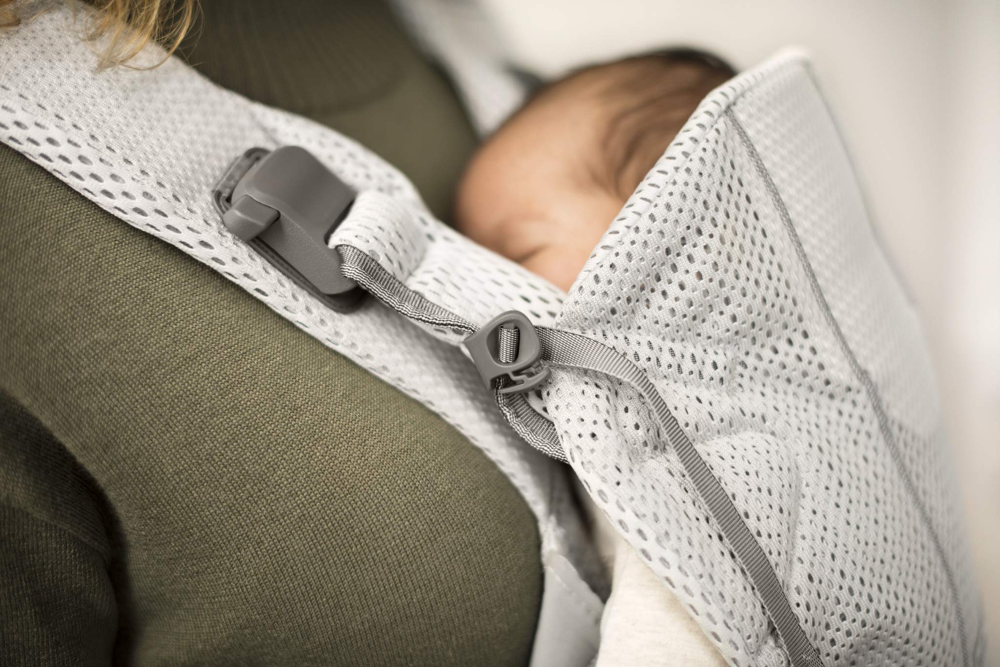 BabyBjörn New Baby Carrier One Air 2019 Edition, Mesh, Silver, One Size(Pack of 1)