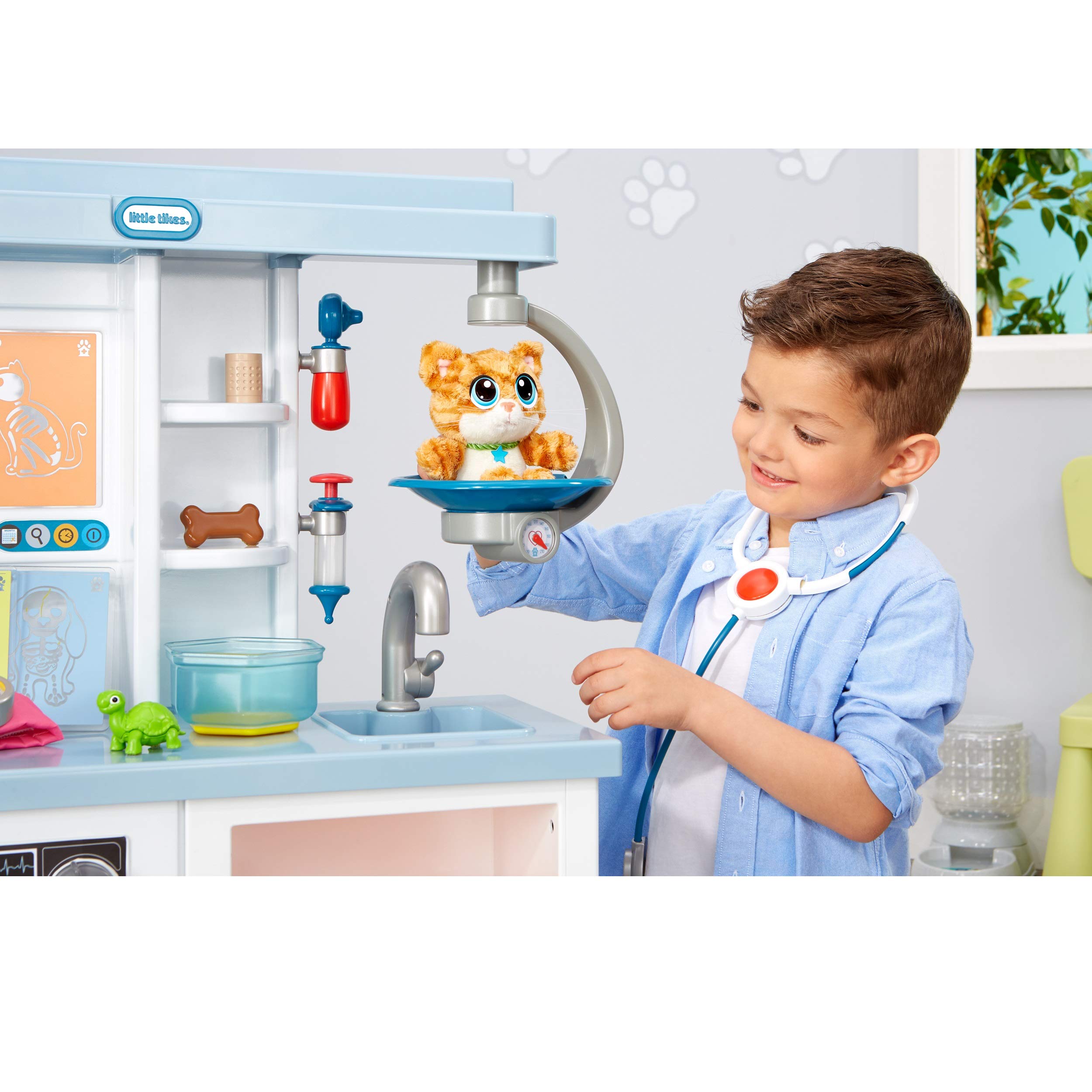 Little Tikes Vet Toys for Kids - My First Pet Doctor Checkup Pretend Play Set Veterinarian Playset - Over 15 Accessories, Multicolor Interactive Medical Vet Clinic