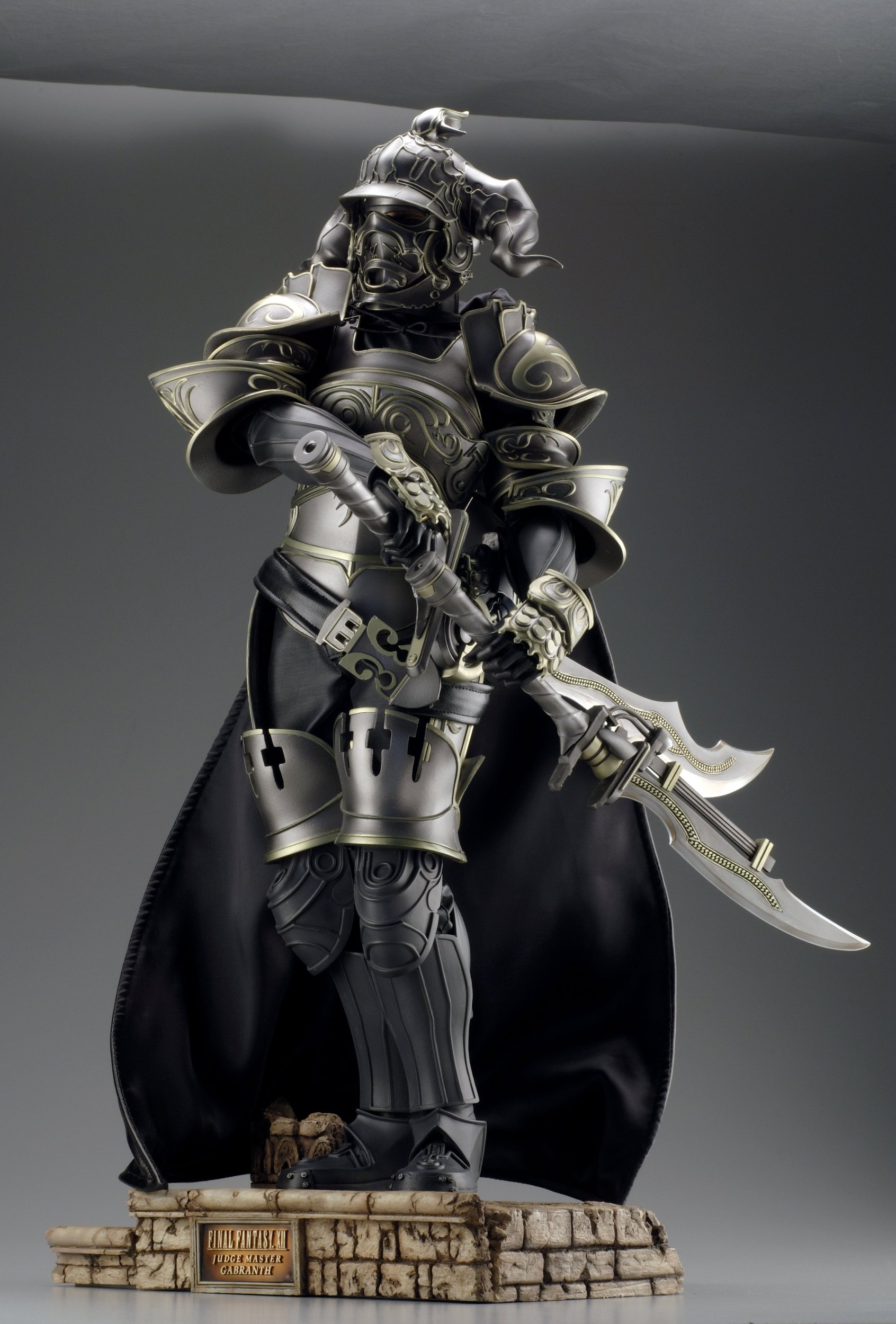 Final Fantasy XII Masterpiece Arts Judge Master Gabranth Statue 1/4 Scale
