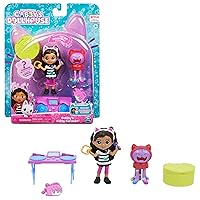 Gabby's Dollhouse 6062027-1 Gabby‘s Dollhouse, Kitty Karaoke Set mit 2 Spielzeugfiguren, 2 Zubehörteilen, Überraschungsbox und Möbelstück, Kinderspielzeug