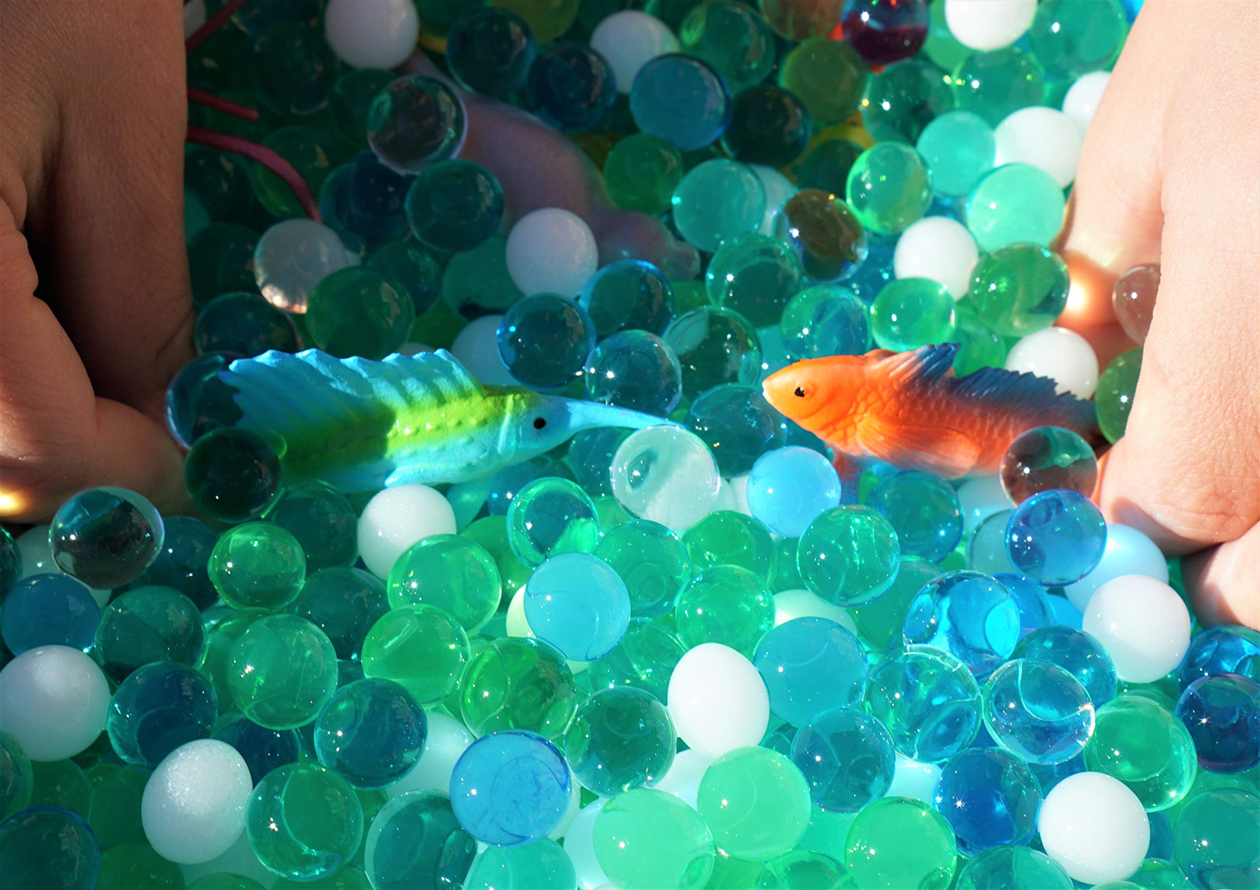 SENSORY4U Dew Drops Water Beads Ocean Explorers Tactile Sensory Kit - 26 Sea Animal Creatures Included - Great Fine Motor Skills Toy for Kids