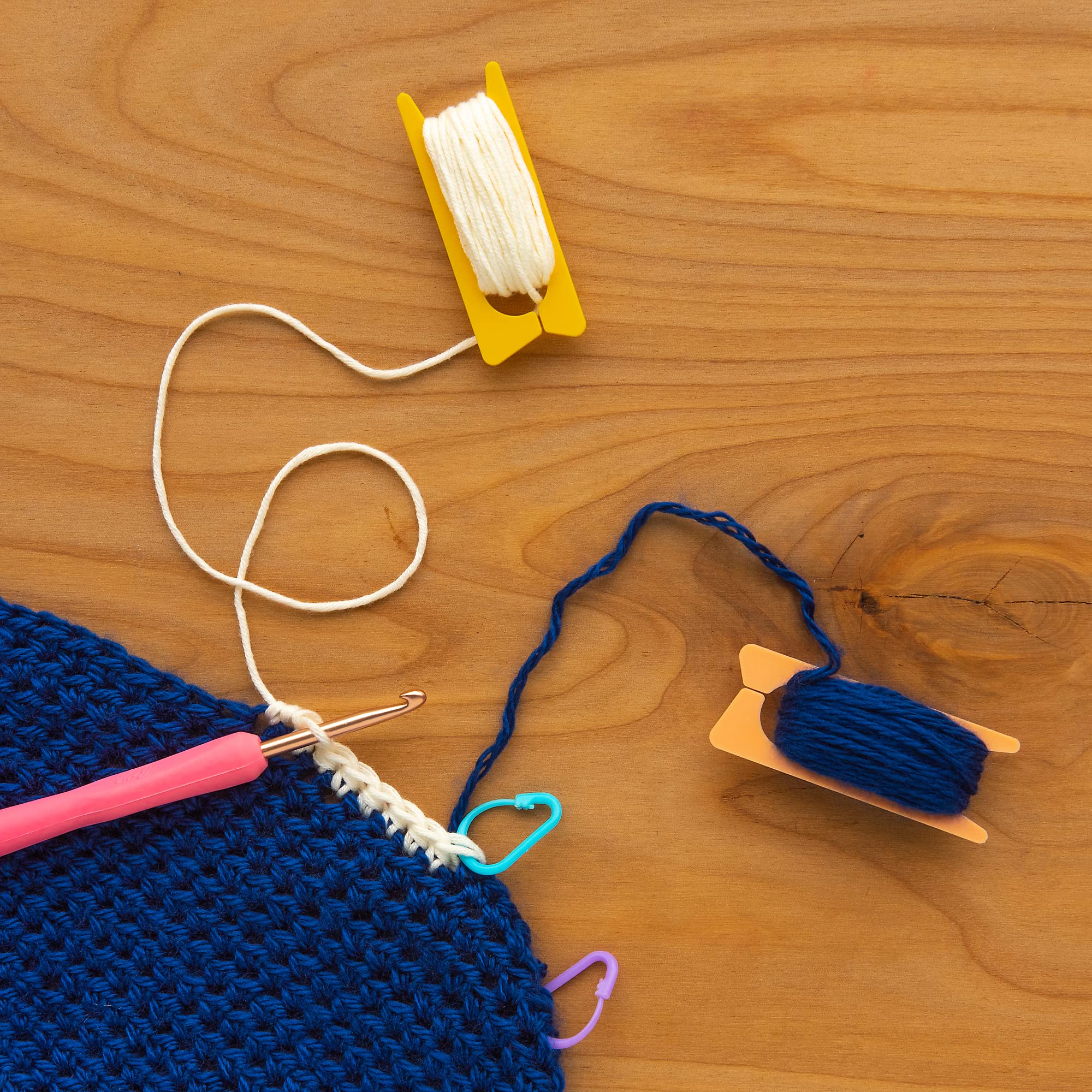 Boye Light and Medium Weight Yarn Bobbins for Knitting and Crochet, 2.625