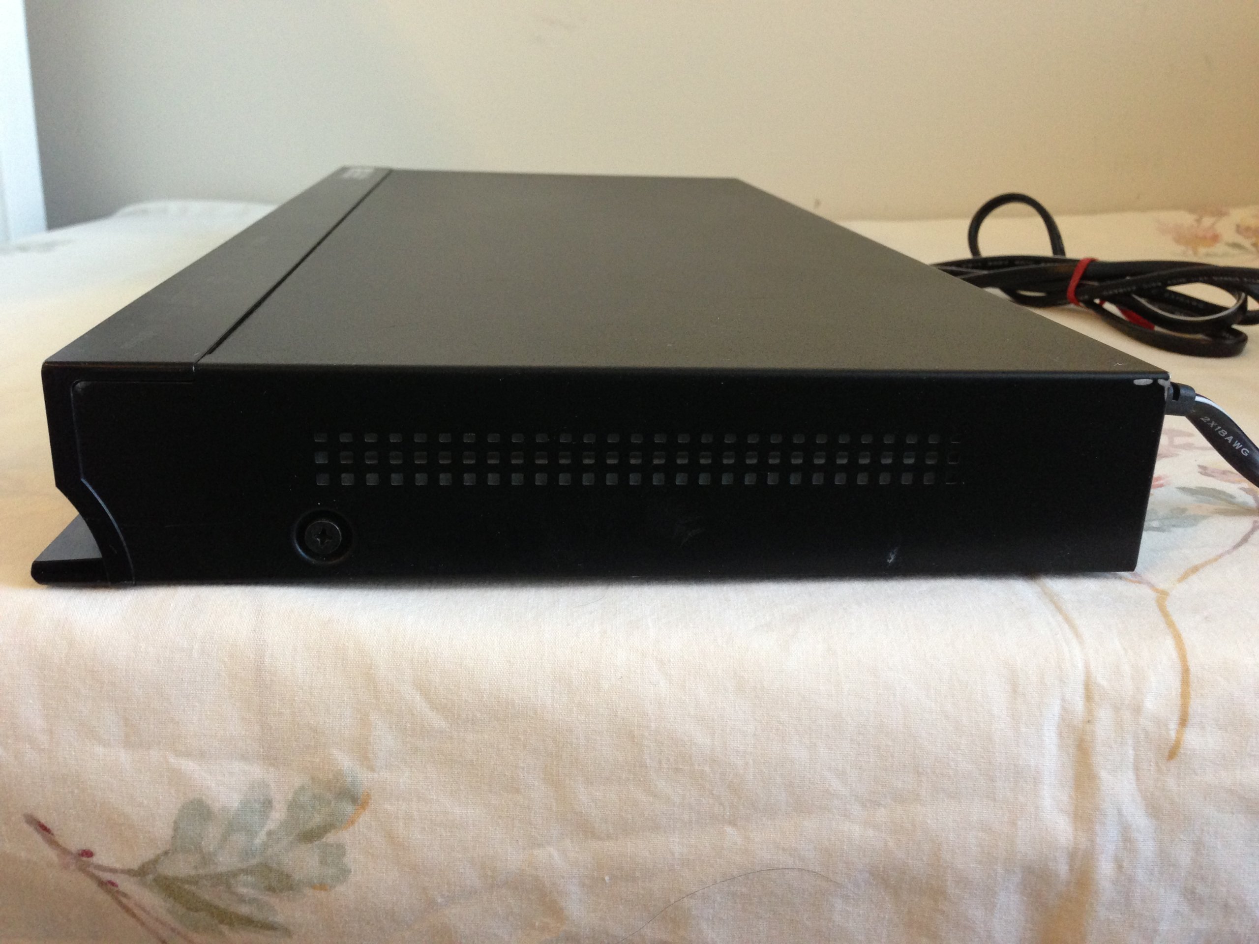 Sony BDP-S570 3D Blu-ray Disc Player (2010 Model)