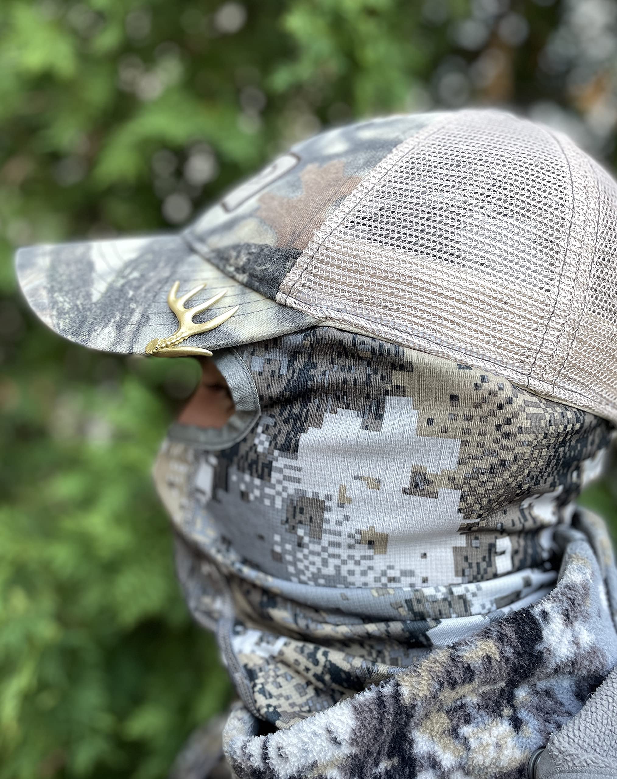 Hat Clip, Brim Clip for Outdoorsman, Hunter, Deer Hunter, Turkey Hunter. Squeeze On Any Hat Brim.