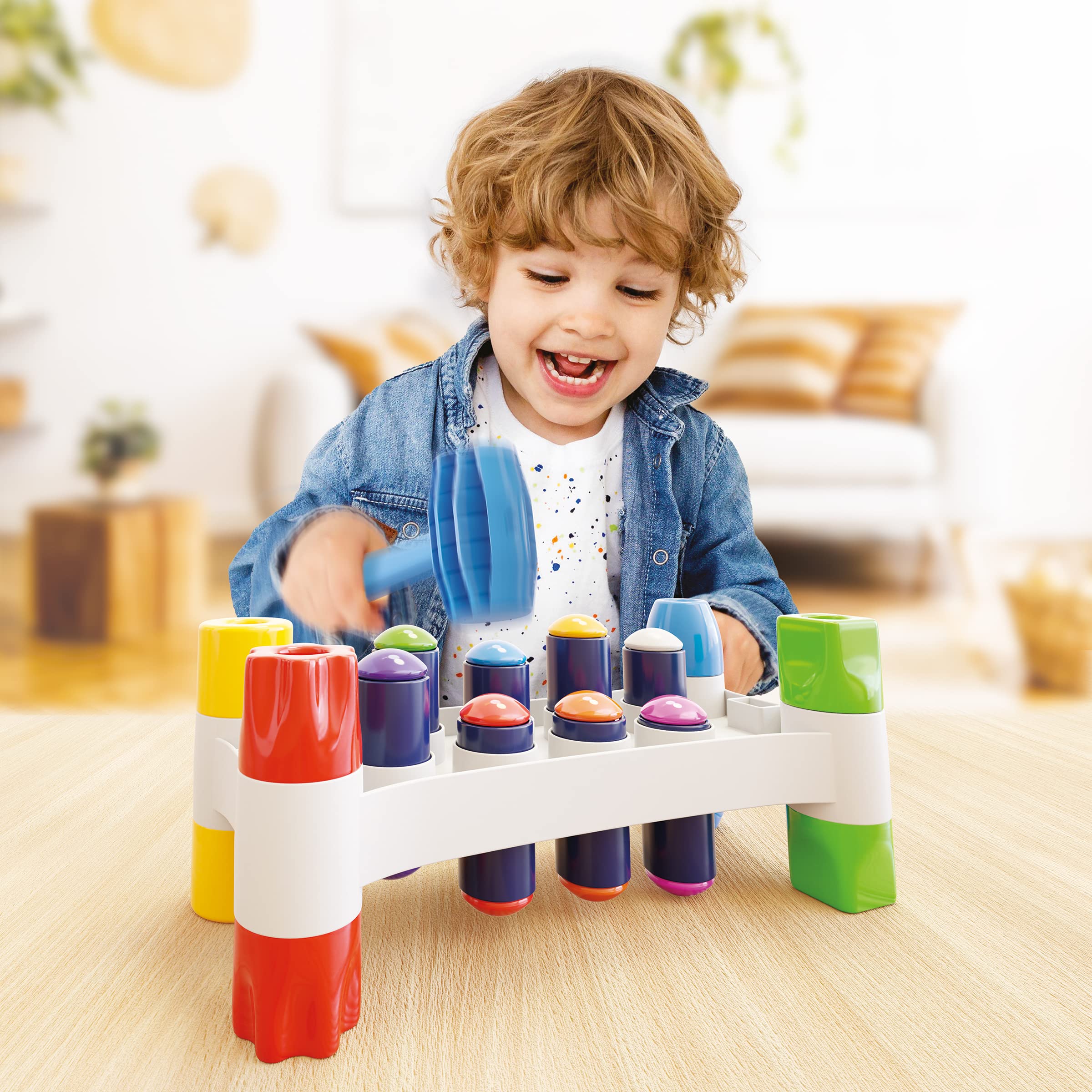 Quercetti Hammer Peggy Toy Pounding Bench for Toddlers - with 8 Colorful Pegs and Two Ways to Build and Play to Support Early Learning and Fine Motor Skills Development, for ages 18 months and up