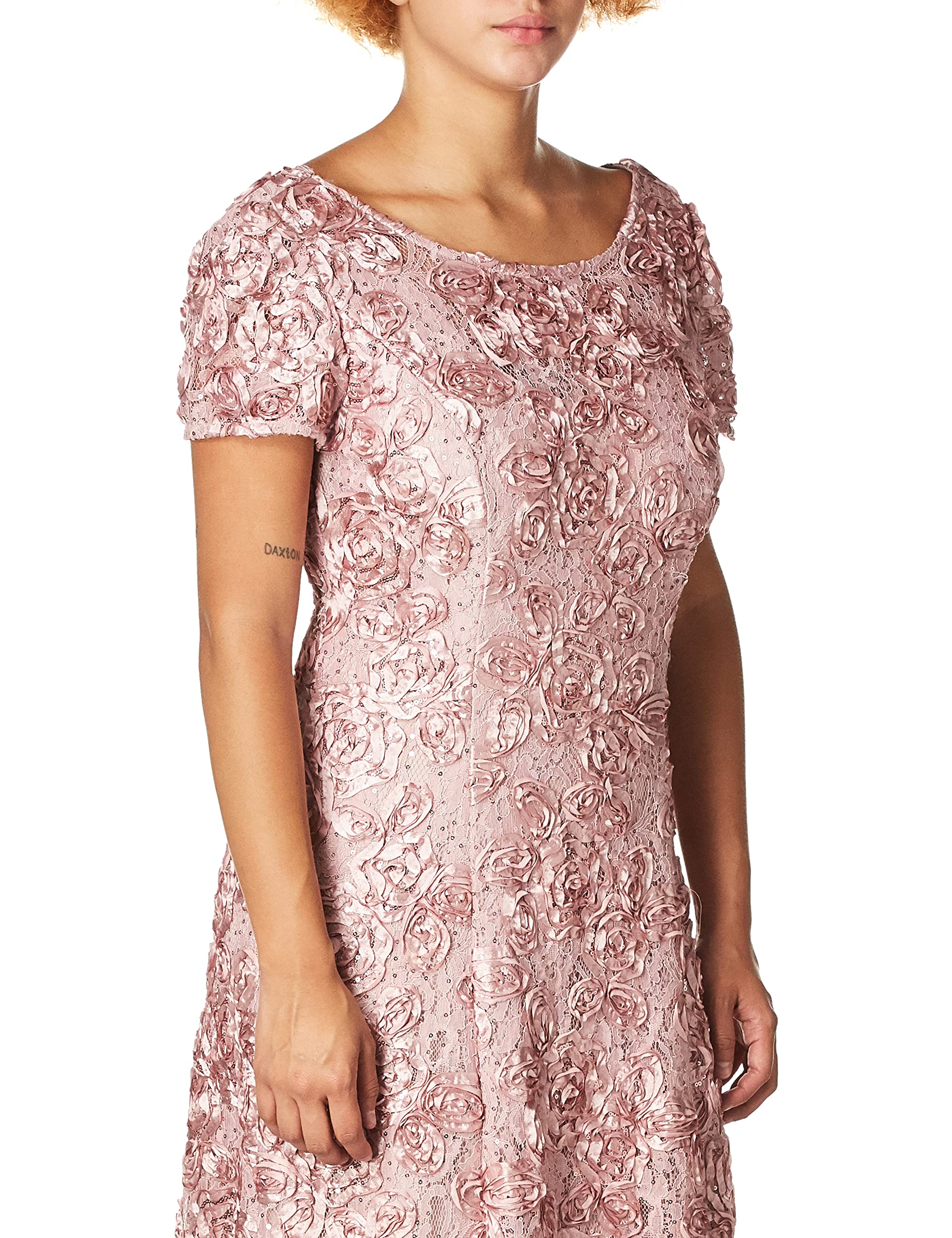 Alex Evenings Women's Long Rosette Lace Cap Sleeve Gown