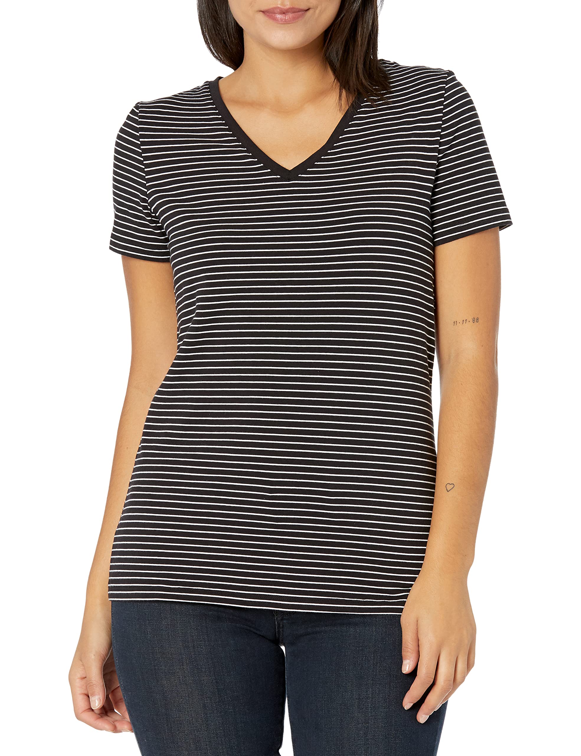 Amazon Essentials Women's Short Sleeve V-Neck T-Shirt, Pack of 2