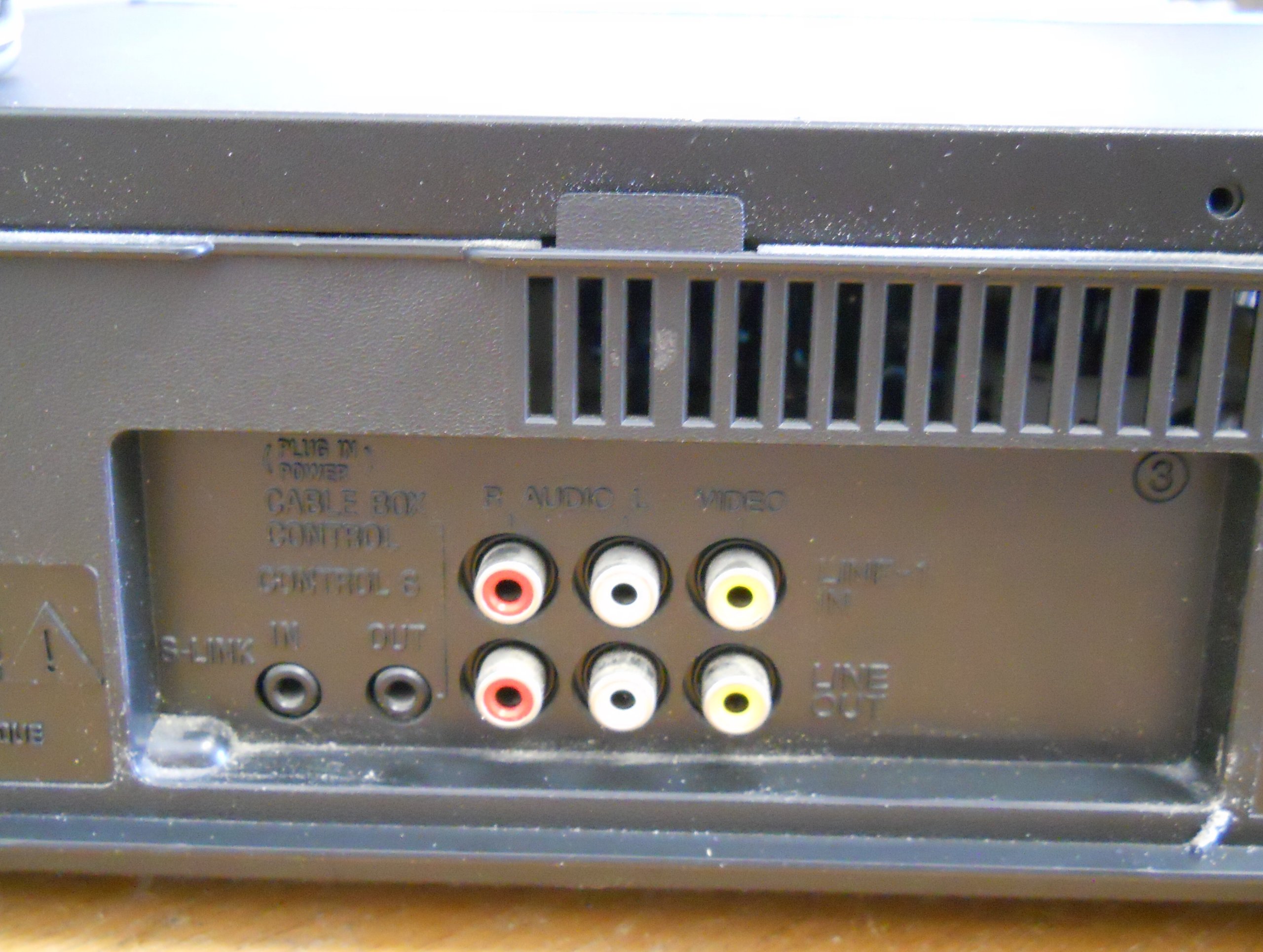 Sony SLV-798HF Video Cassette Recorder Player VCR VHS