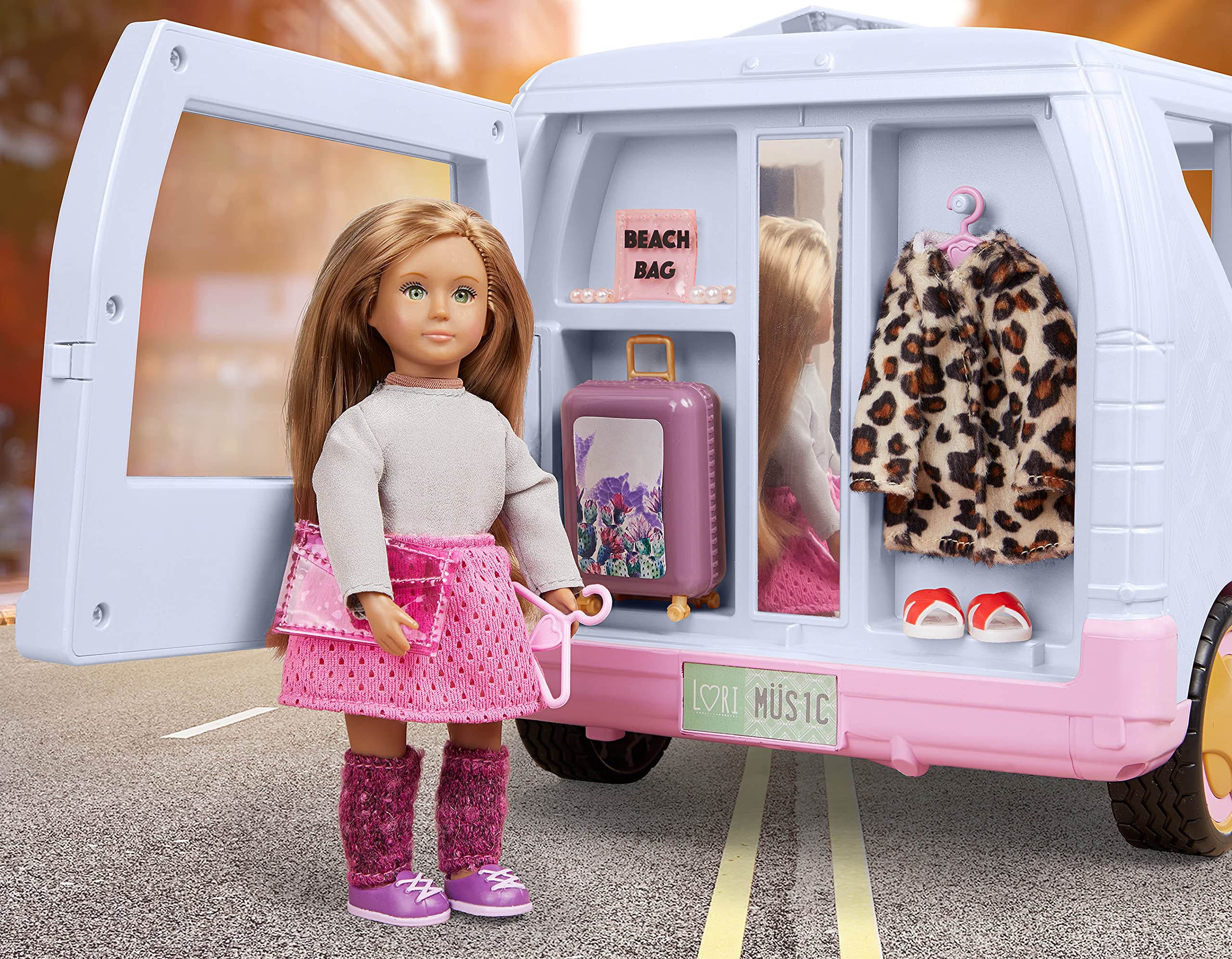 Lori Dolls – Sweet Escape Luxury SUV – Vehicle for Mini Dolls – Large Pink Car for 6-inch Dolls – Music Booth & Wardrobe – Sounds & Lights – Doors & Window Open – 3 Years +, (LO37115C1Z)