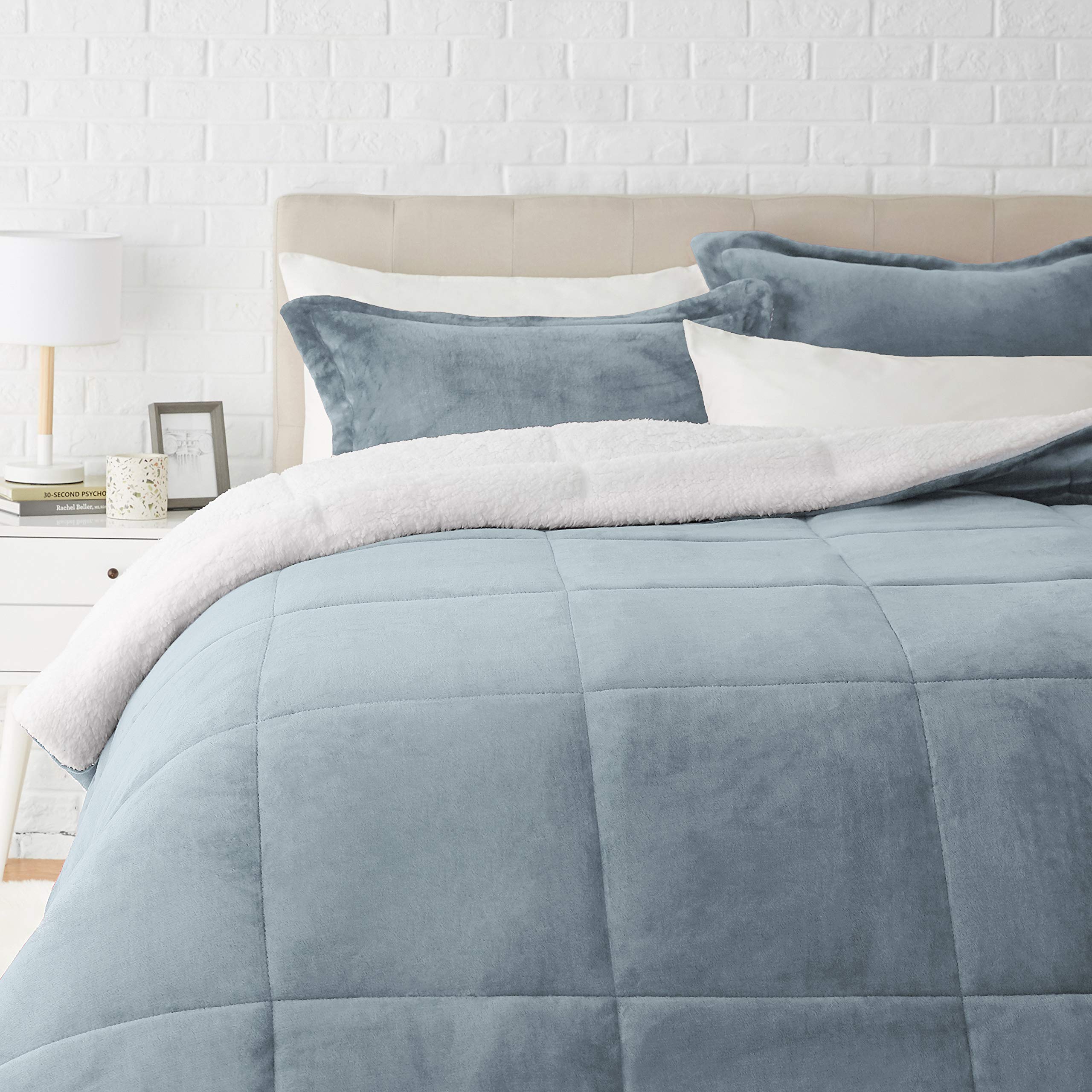 Amazon Basics Ultra-Soft Micromink Sherpa Comforter Bed Set - Tide Pool Blue, King