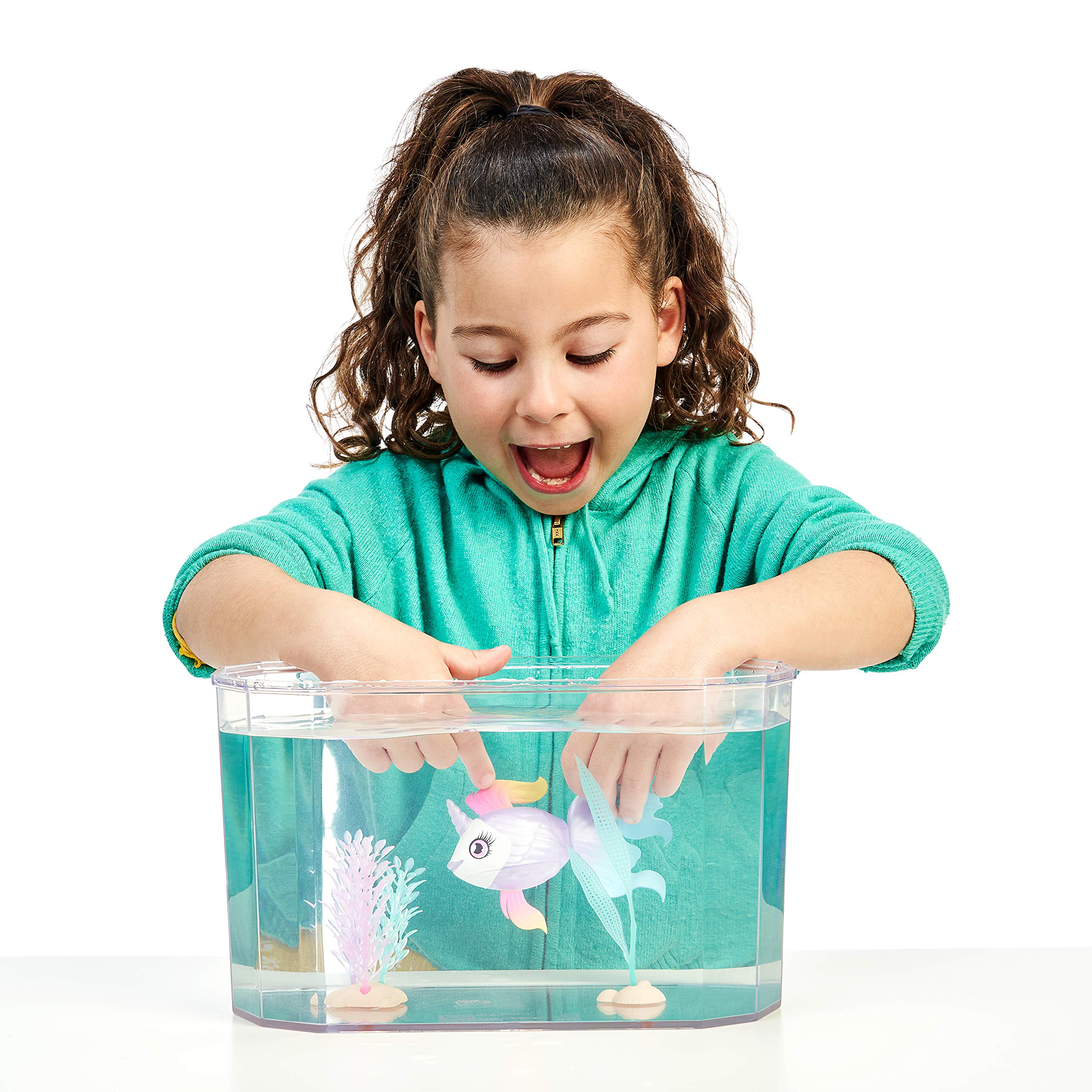 Little Live Pets Lil' Dippers Playset - Magical Water Activated Unboxing and Interactive Feeding Experience - Exclusive Unicorn Fish | for Ages 5+