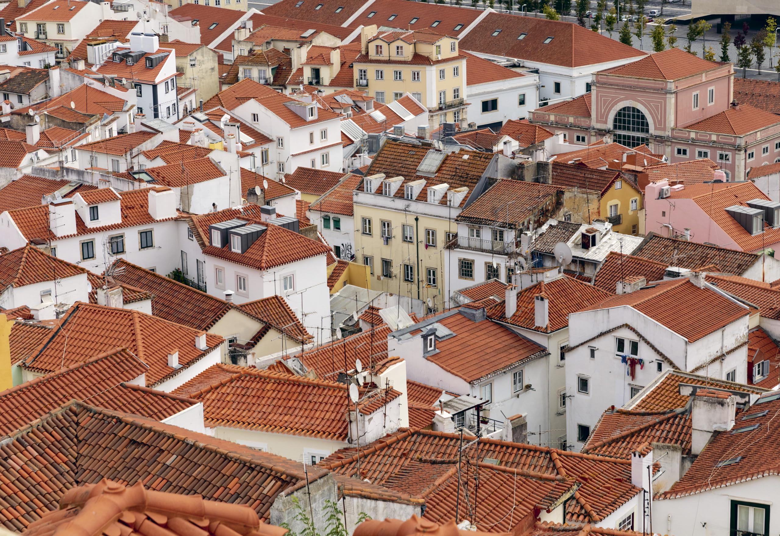 Patterns of Portugal: A Journey Through Colors, History, Tiles, and Architecture