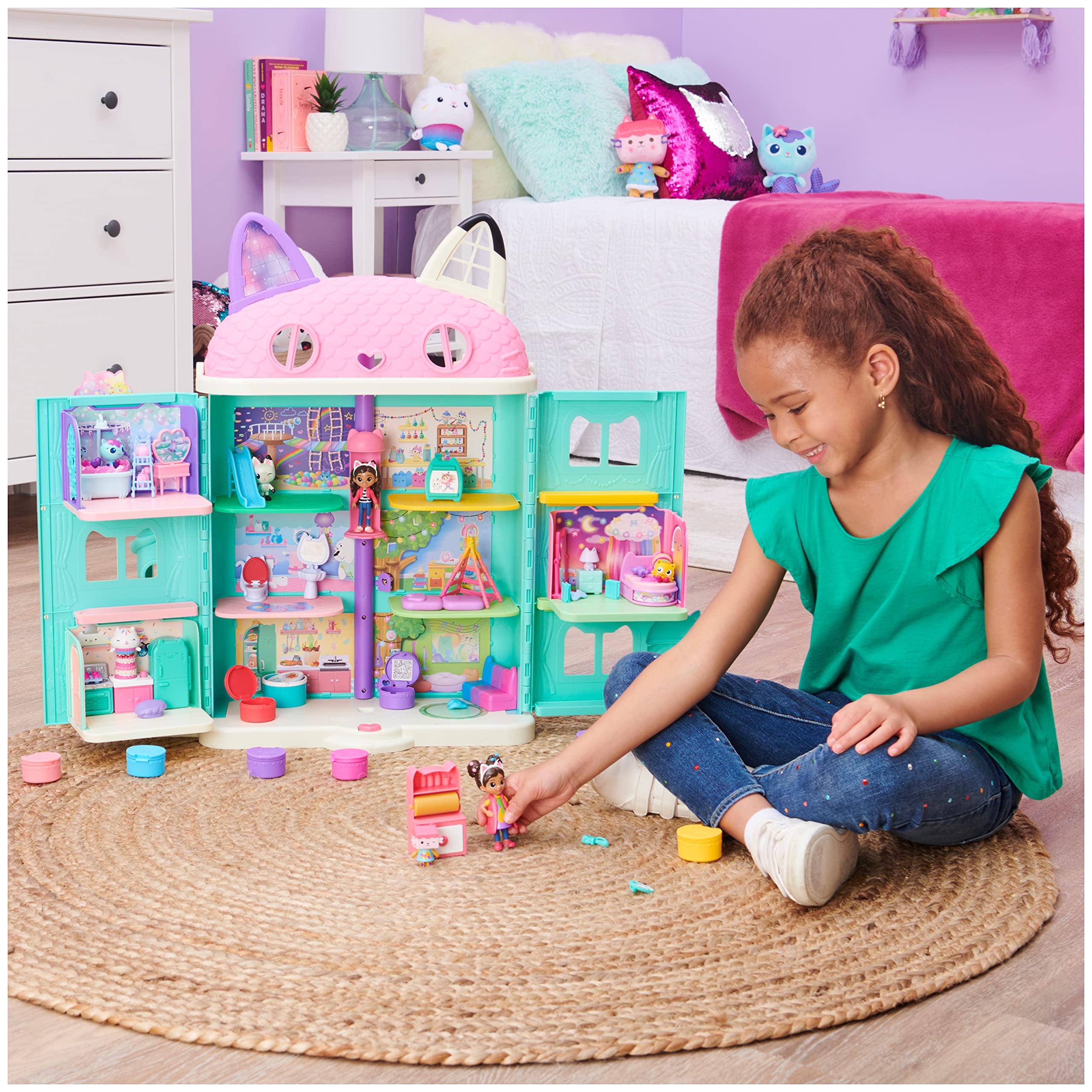 Gabby’s Dollhouse, Art Studio Set with 2 Toy Figures, 2 Accessories, Delivery and Furniture Piece, Kids Toys for Ages 3 and up