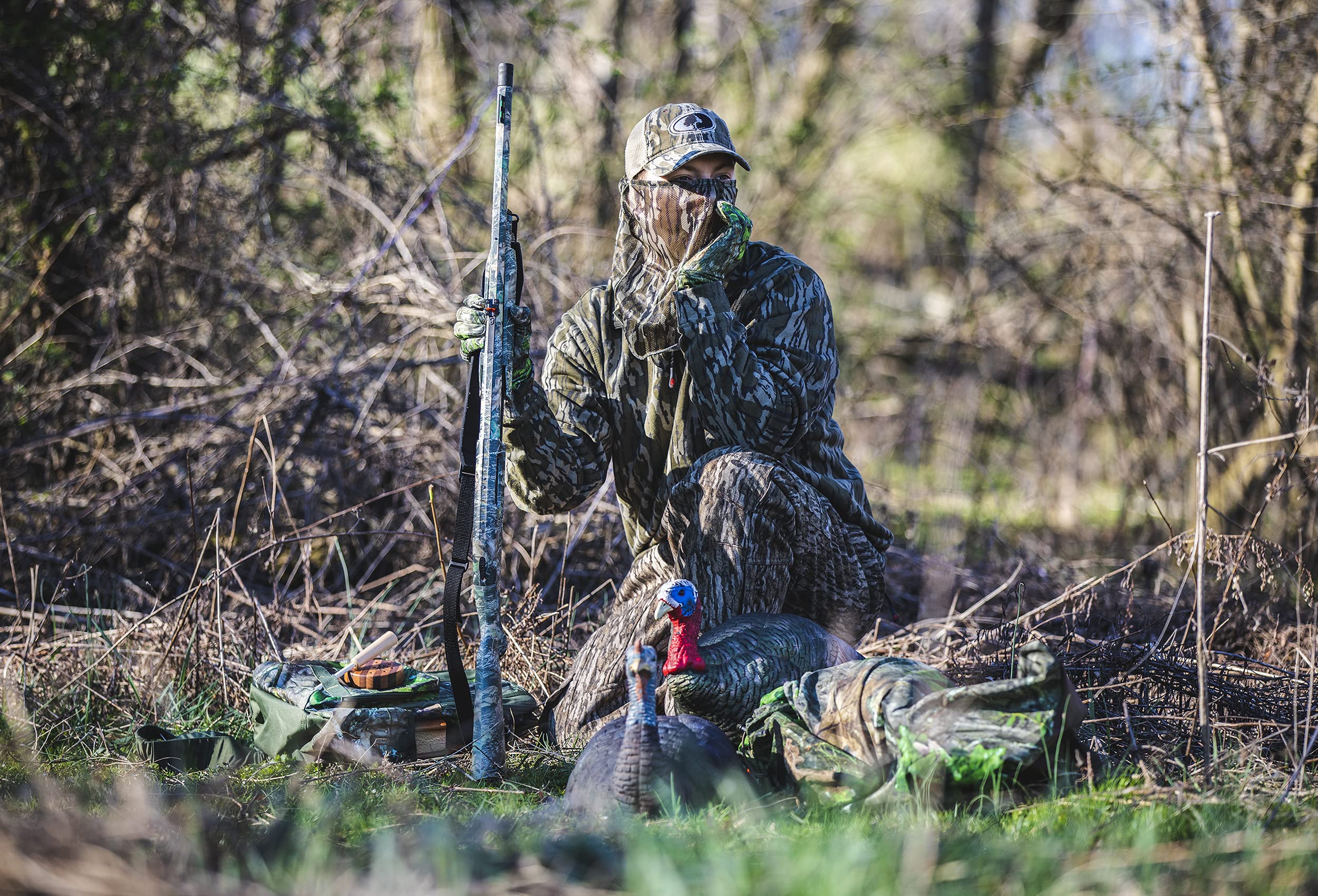 The Grind Mossy Oak Obsession Turkey Gloves, Lightweight Touchscreen Compatible Camo Gloves for Turkey Hunting