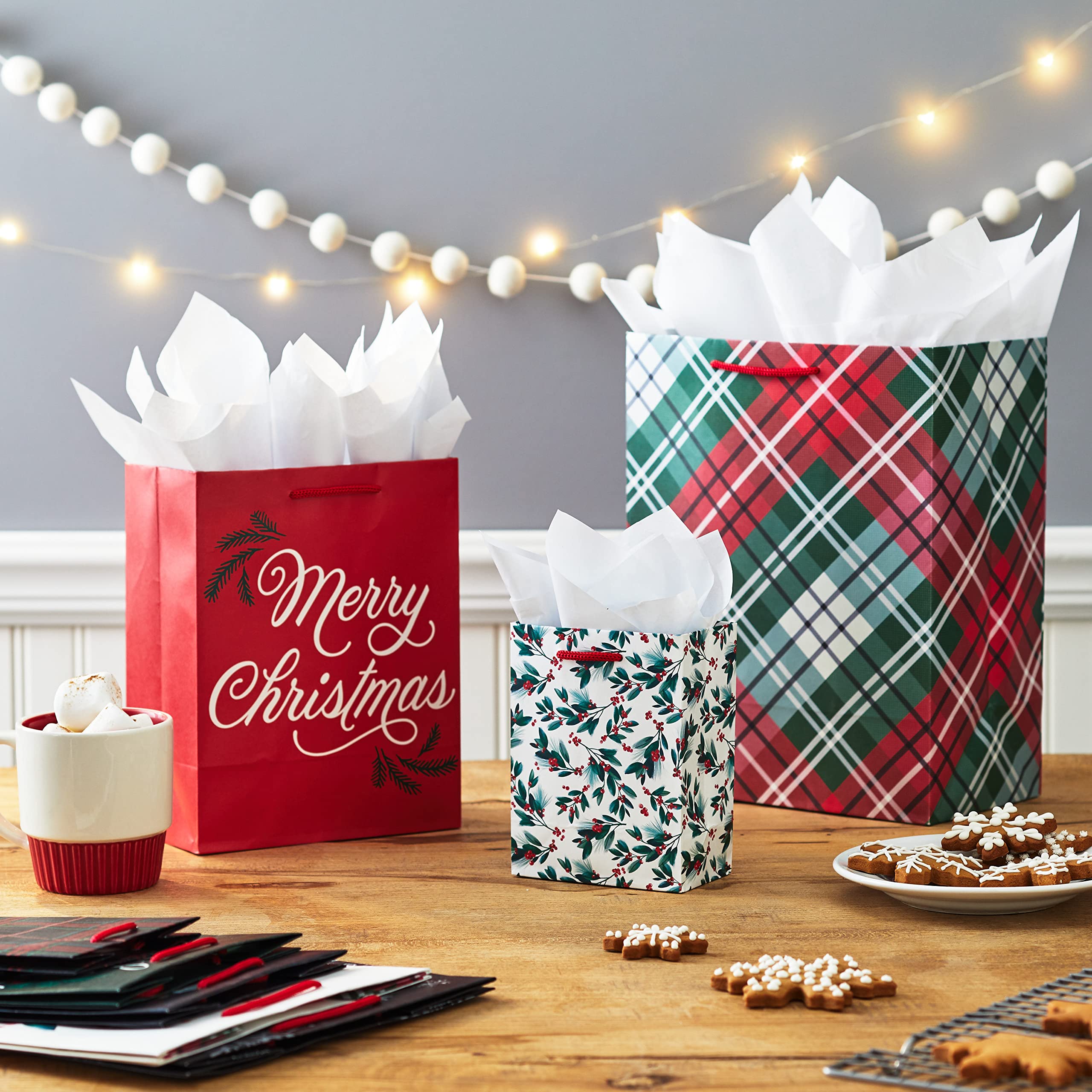 Hallmark Assorted Christmas Gift Bag Bundle (8 Bags: 2 Small 5