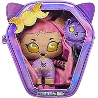 Monster High Plush Doll Set, Ghoul N Go Clawdeen Wolf 6.5-inch Plushie with Pet Dog Crescent and Kid-Sized Backpack
