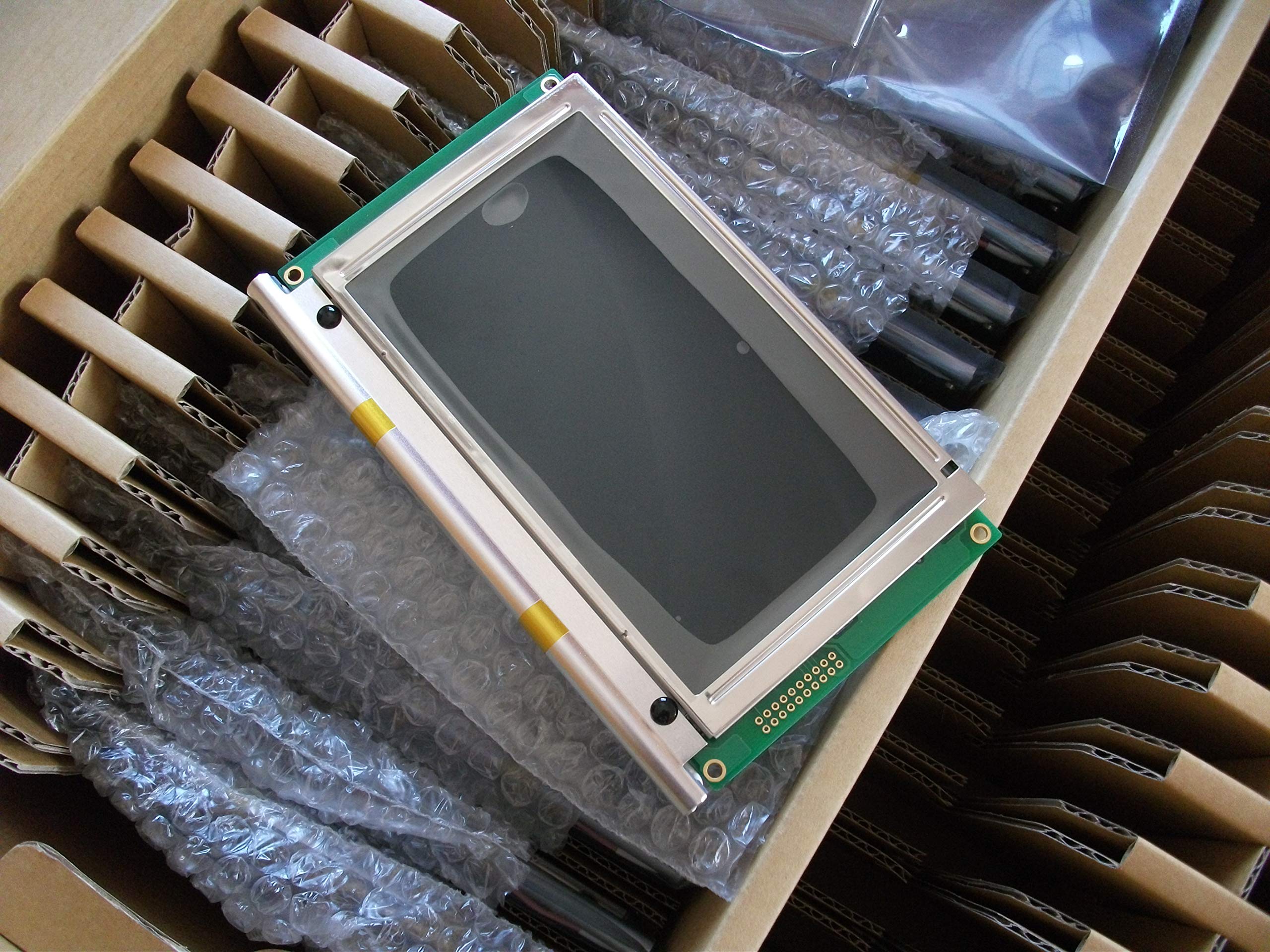 WM-G2412B-1WFW New Industrial LCD Display Panel Screen