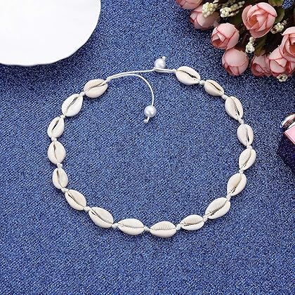 HSWE Shell Choker Necklace for Women Seashell Necklace Cowrie Shell Beaded Necklace