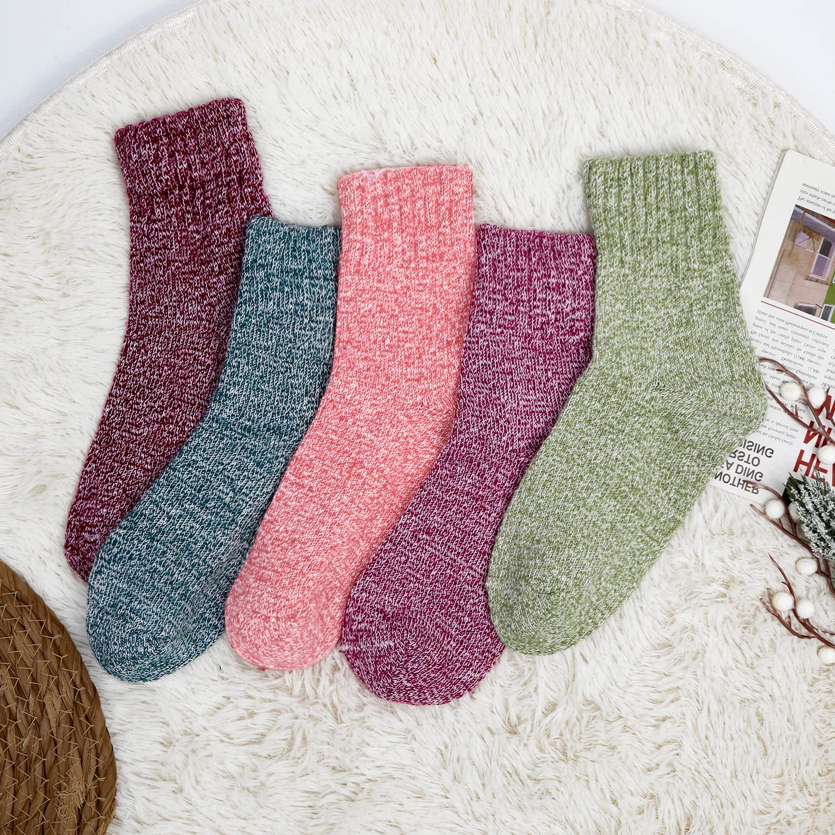 Loritta 5 Pairs Womens Wool Socks Thick Knit Vintage Winter Warm Cozy Crew Socks Gifts