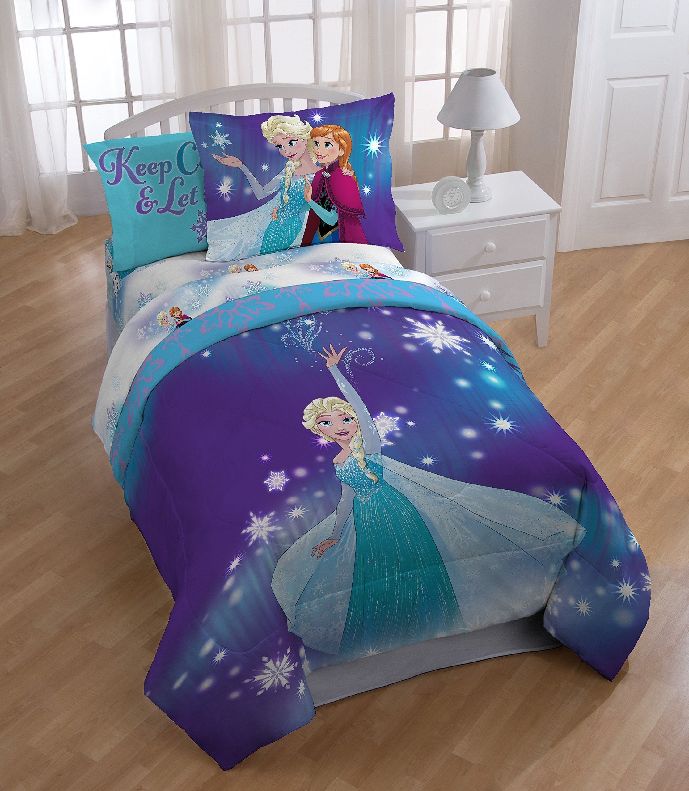 Disney Frozen 'Magical Winter' 7 Piece Full Bed In A Bag