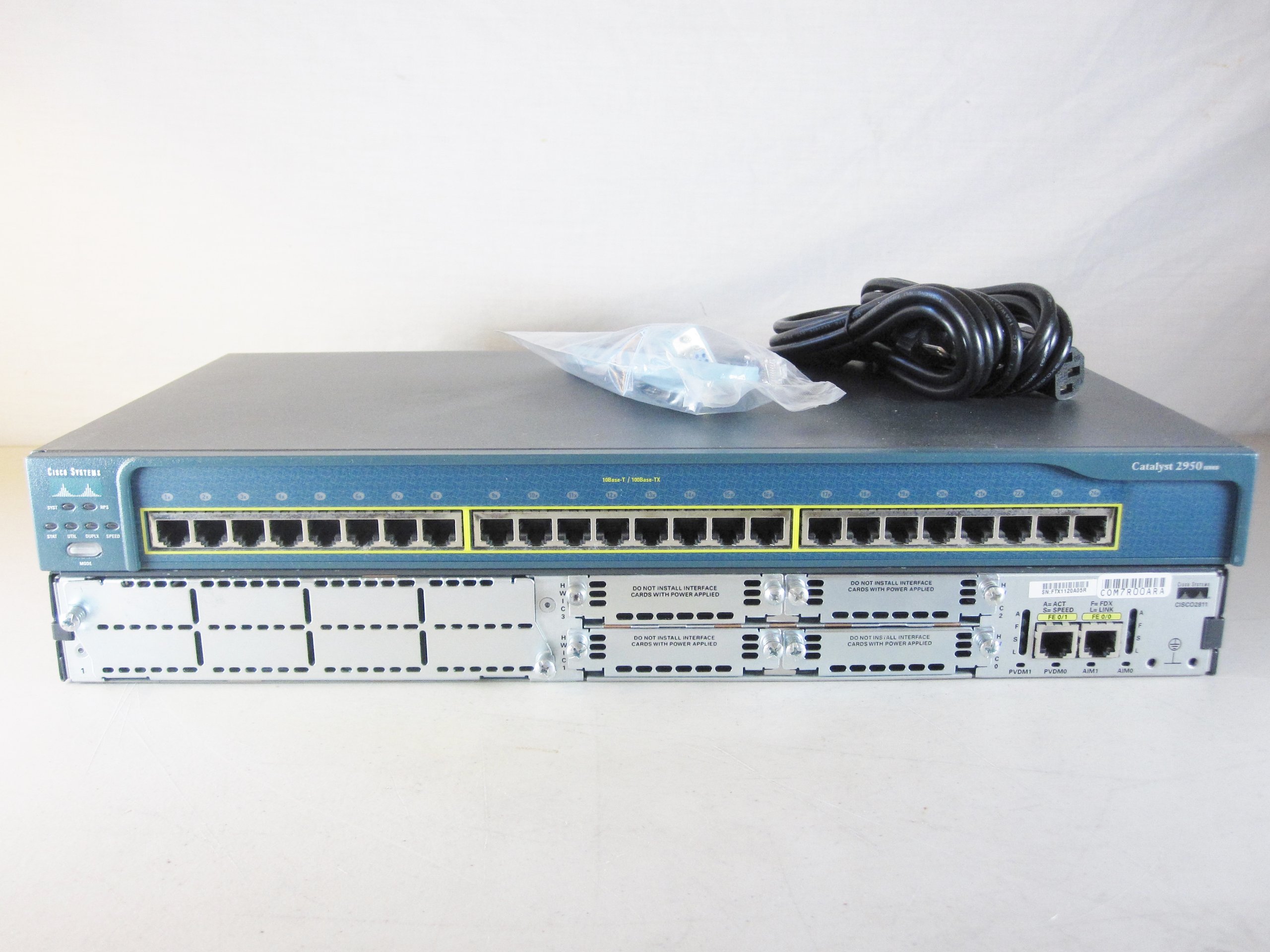 Cisco Systems CCENT CCNA CCNP CCSP CCIE Lab Kit - WS-C2950-24 Switch & 2811 Router Bundle 15.1 Advanced Security IOS Image