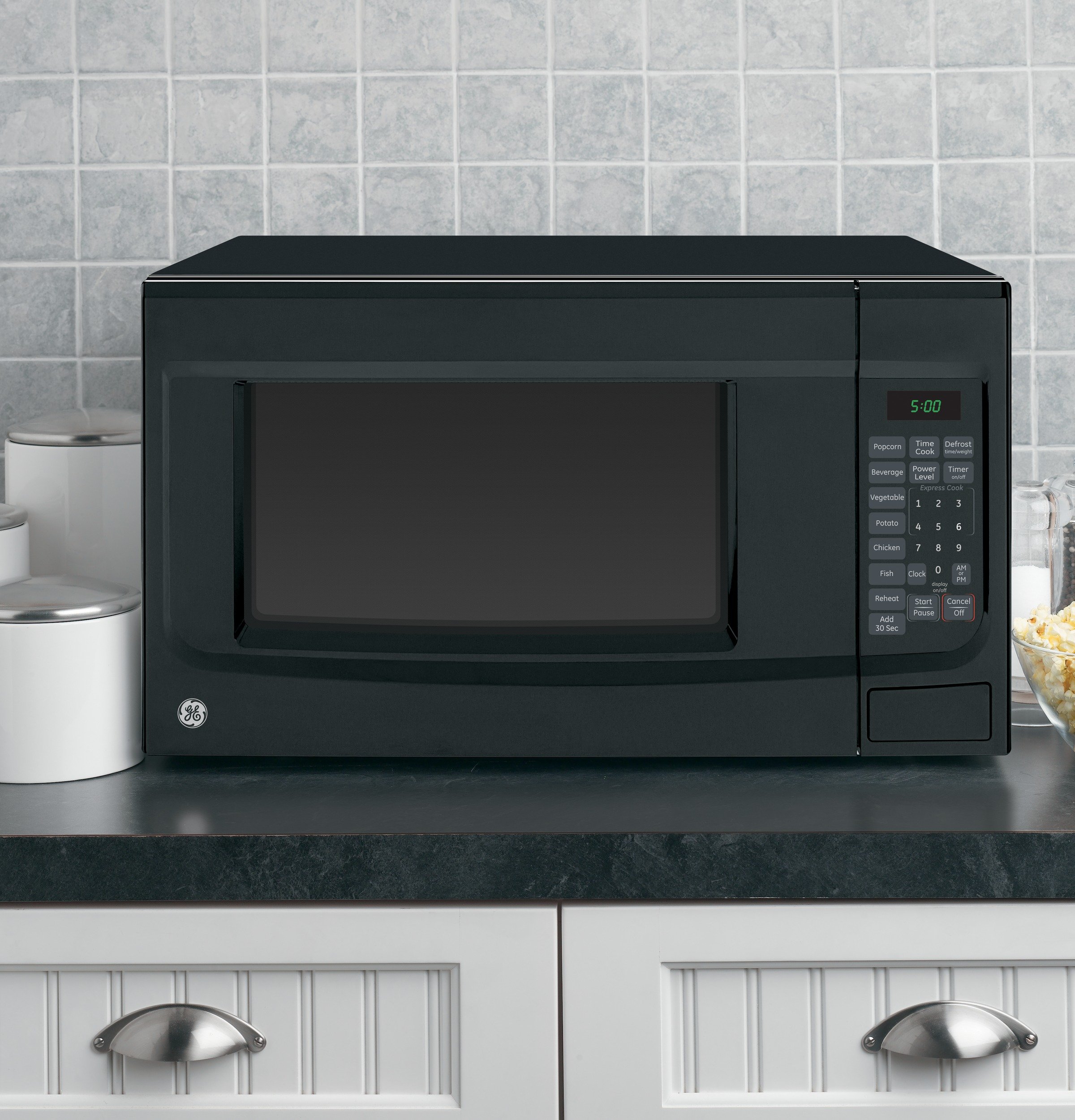 GE APPLIANCES JES1460DSBB Countertop Microwave, 1.4 cu. ft, black