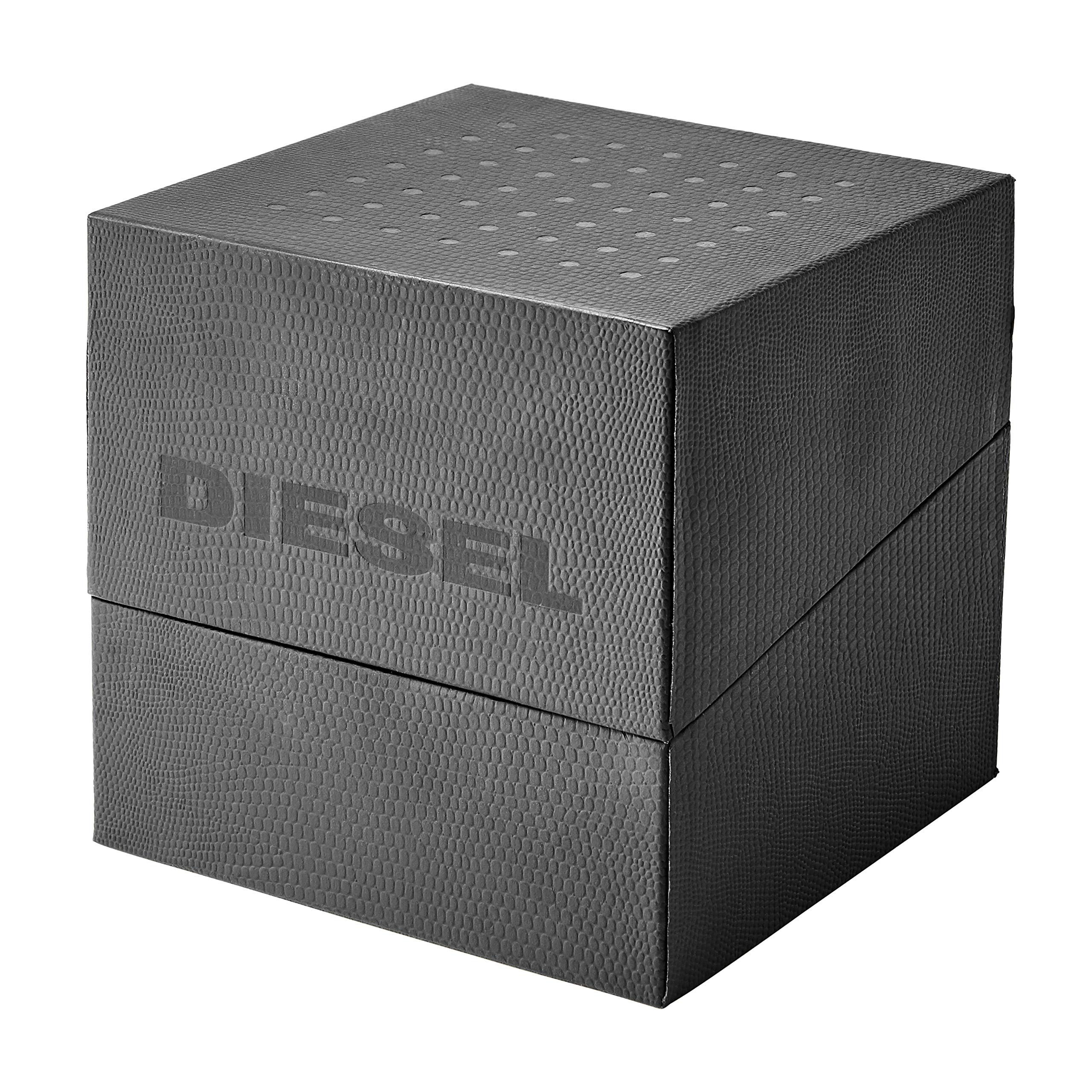 Diesel Herren Mega Chief Anadigi, 51 mm Gehäusegröße, Edelstahluhr