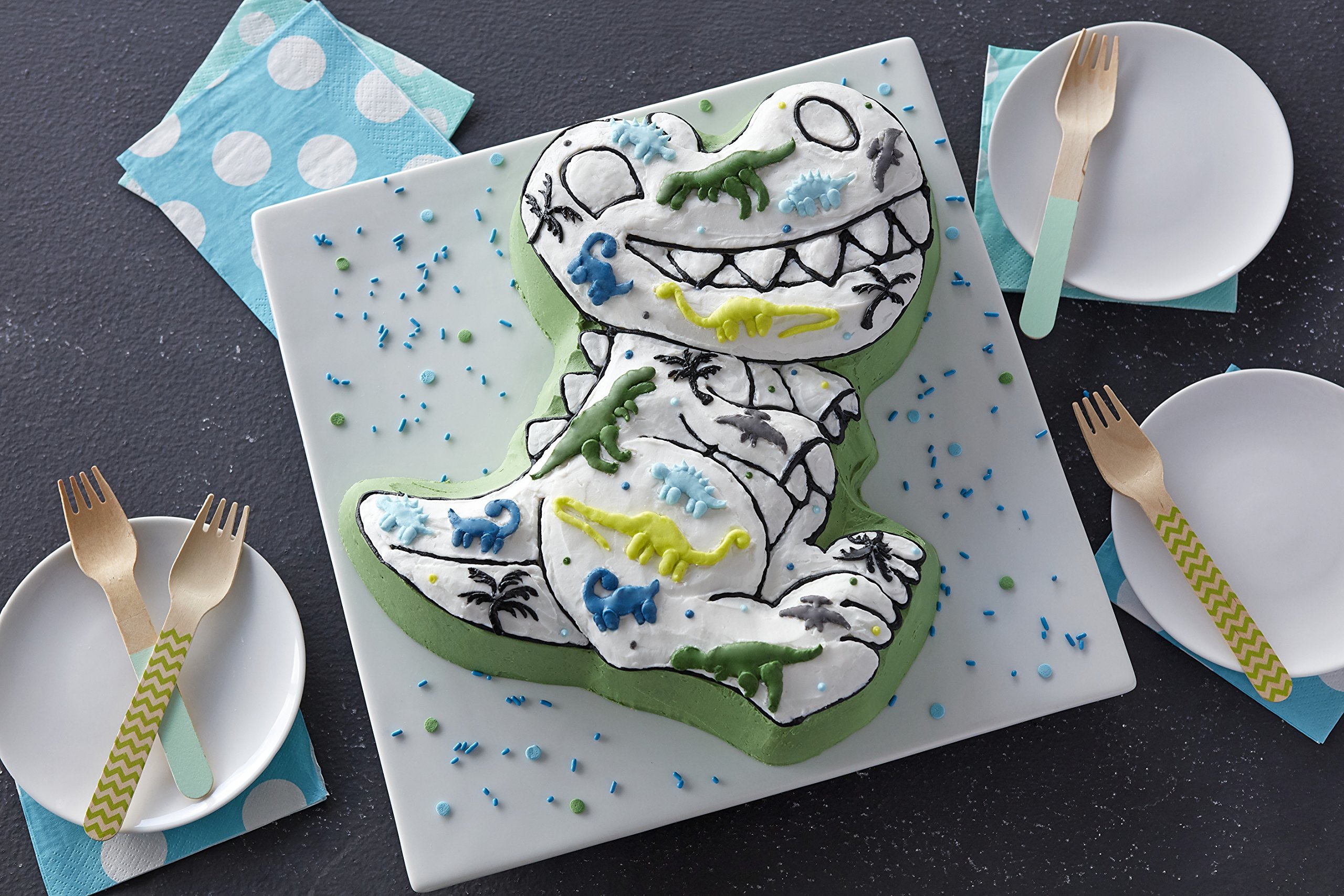 Wilton Dinosaur Cake Pan, Kids 3D Birthday Cake Pan, Silver, Aluminum