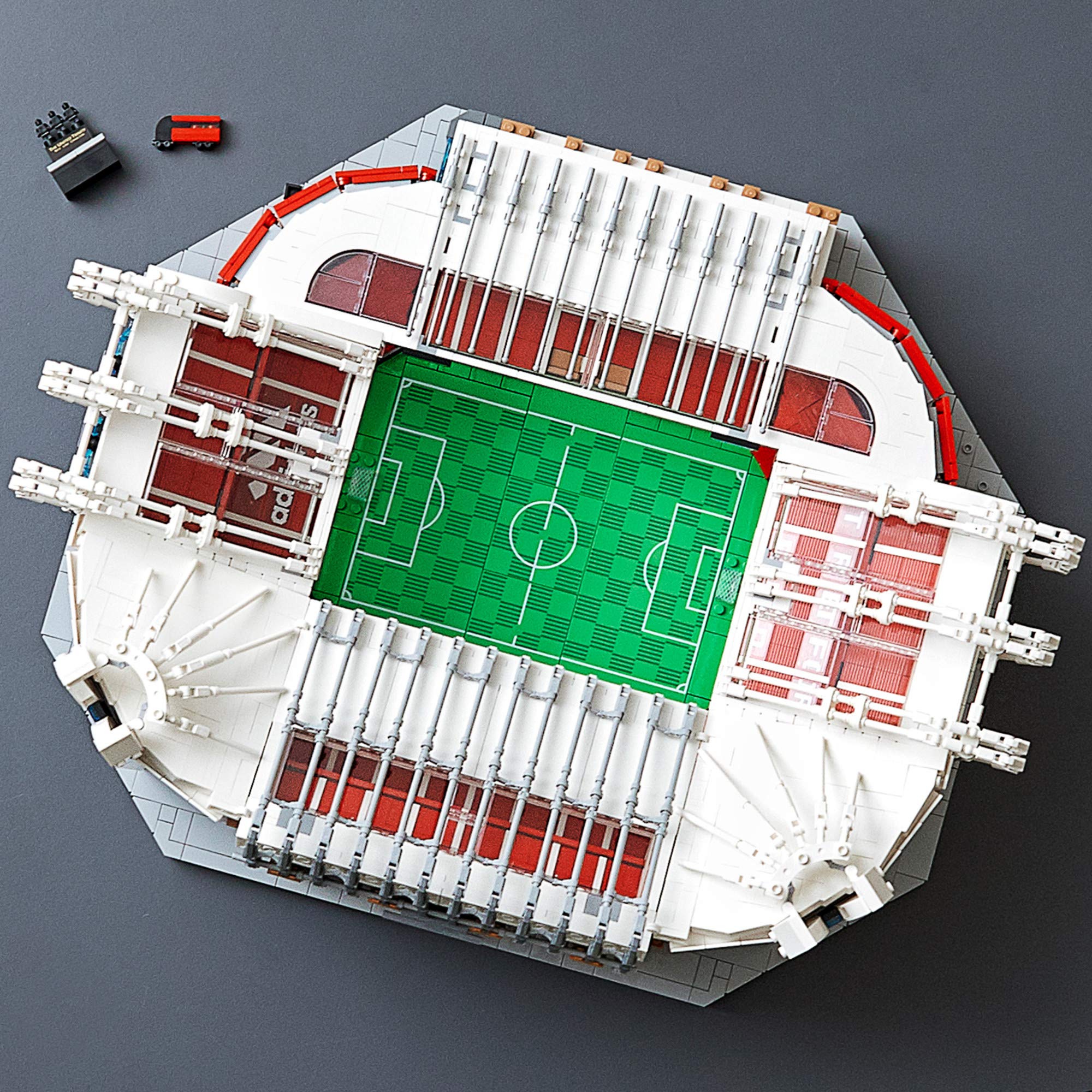 LEGO Creator Expert Old Trafford - Manchester United 10272 Building Kit for Adults and Collector Toy (3,898 Pieces)