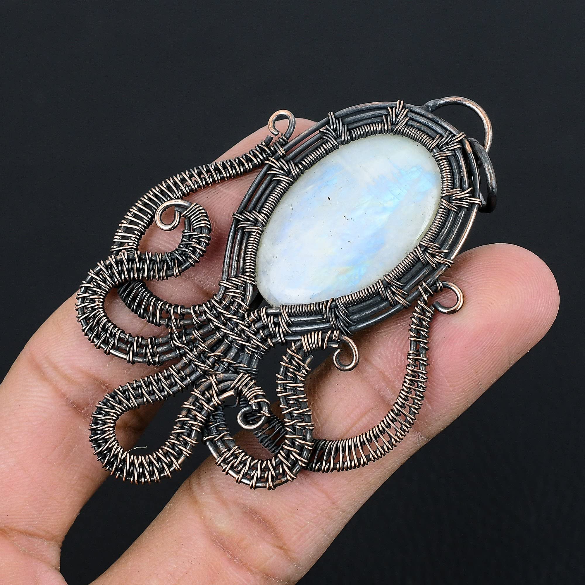 Unleash Your Inner Mermaid with Our Copper Wire Handmade Octopus-Shaped Labradorite Pendant Necklace - 20
